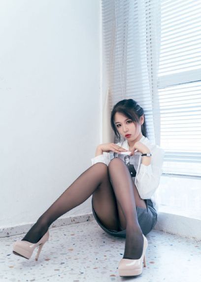 亚洲精品一二三_剧情片全集免费观看
