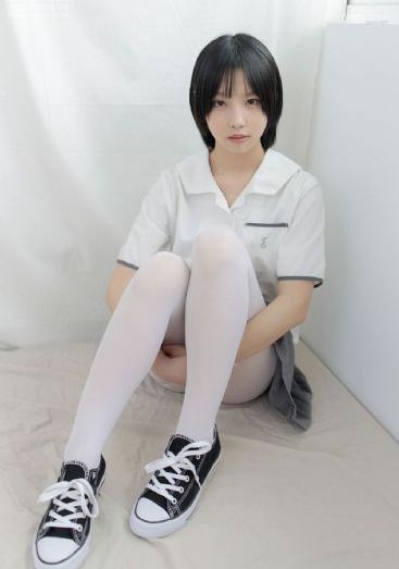 女帝沦为军妓被扒开双腿玩弄_蓝光高清在线观看